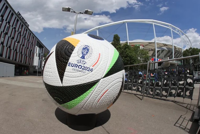 Blue Paper lance son grand jeu de l’Euro 2024 !