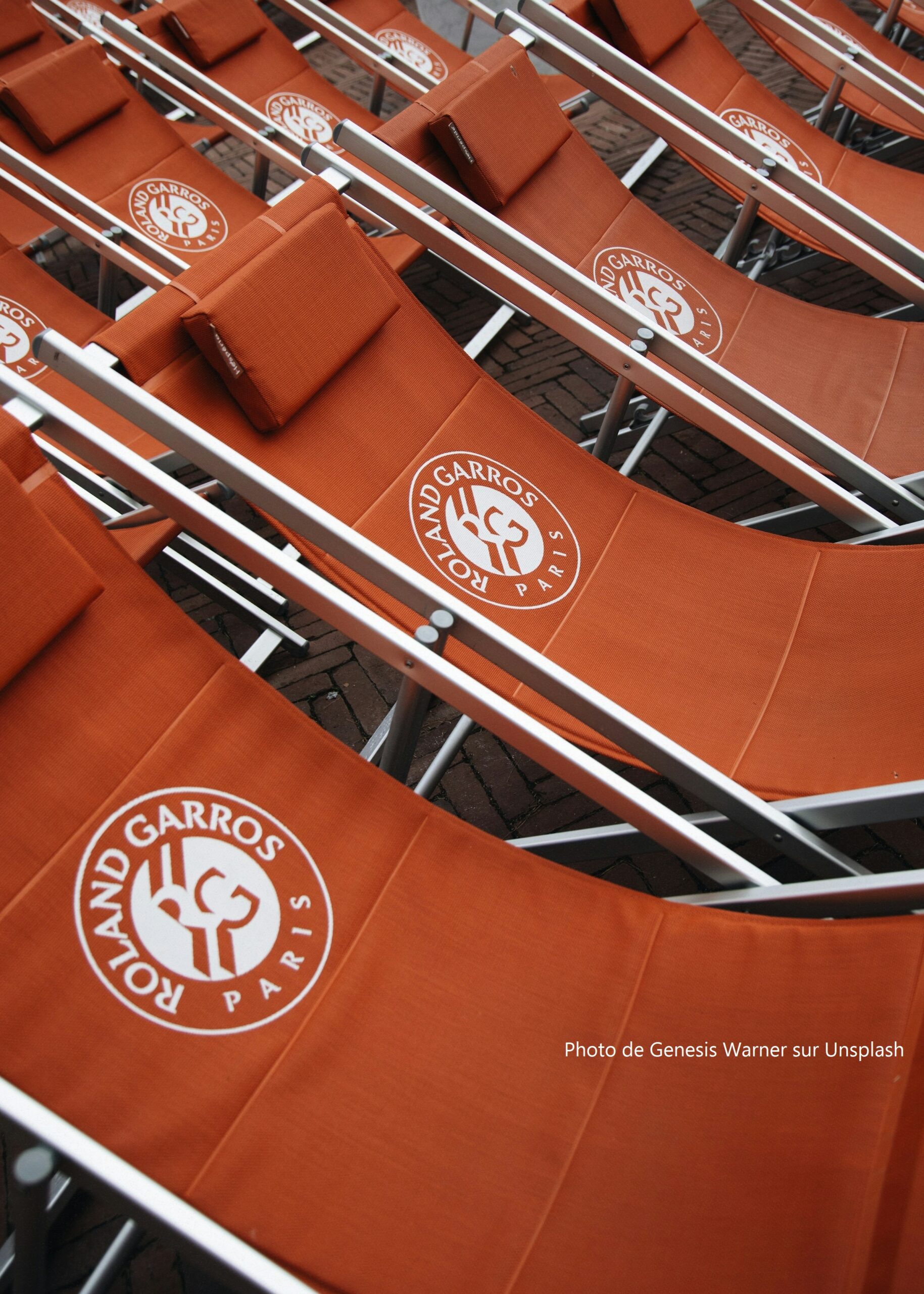 Roland Garros lädt sich bei Blue Paper ein