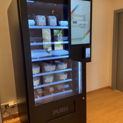 Blue Paper installe un frigo connecté